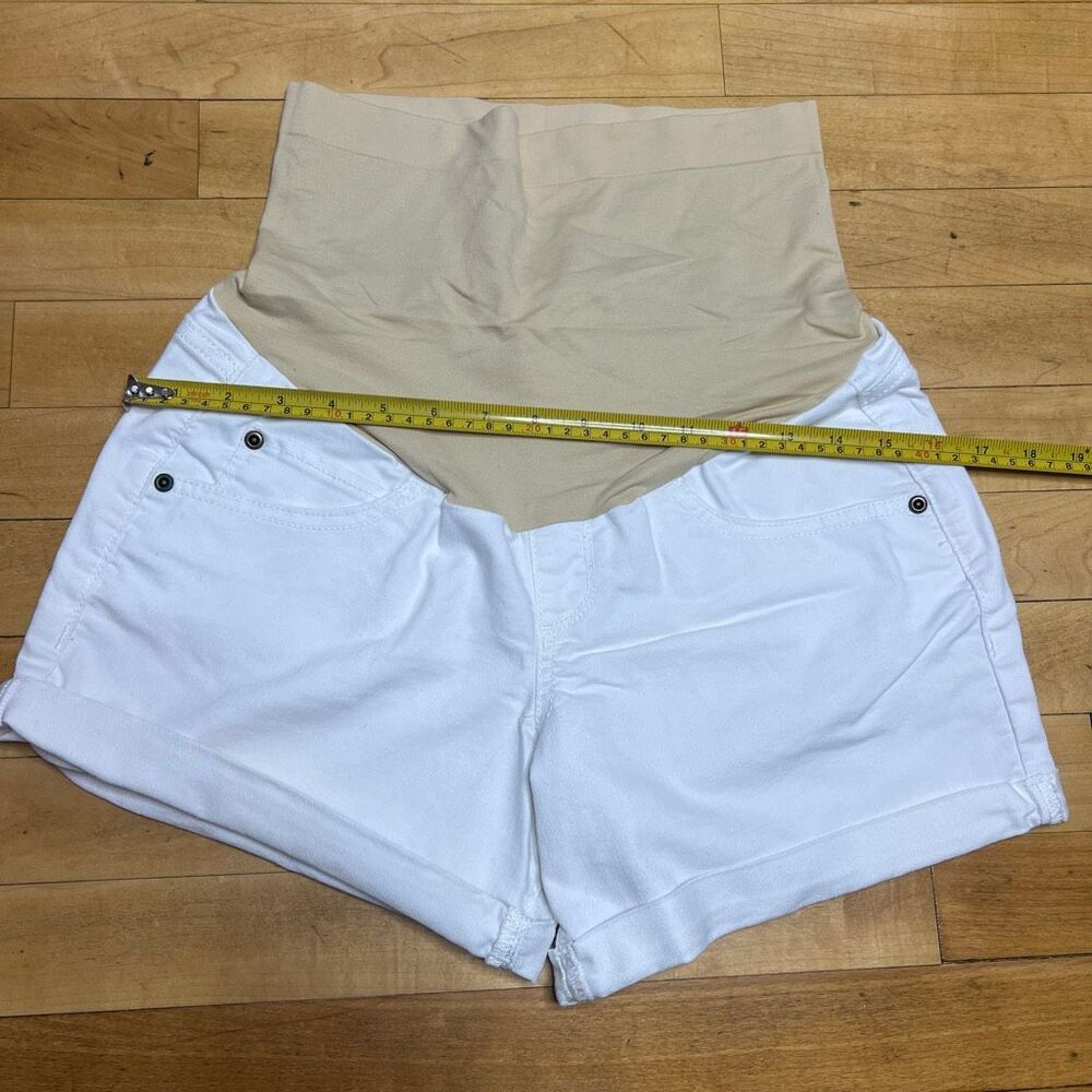 A: glow Maternity Boyfriend Shorts in White, Beige Belly Band,  Women’s 4 - Picture 3 of 11